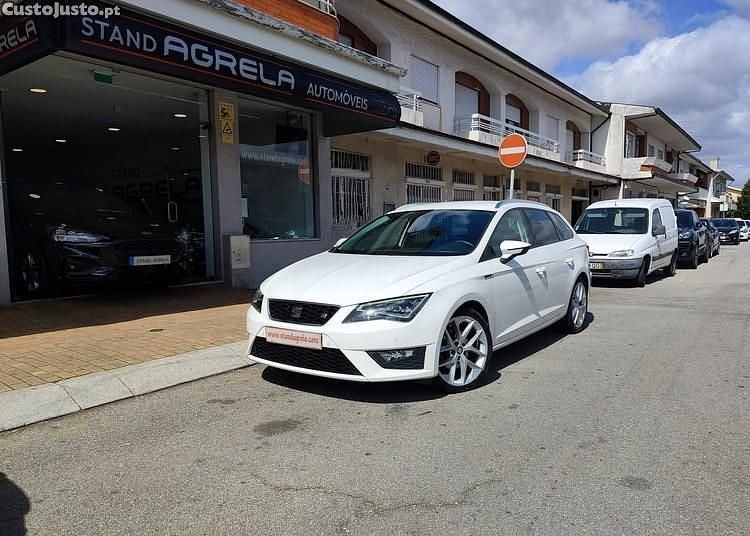 Branco Usado 2015 Seat Leon FR Carrinha | € 13.500 (Preço justo) - Imagem 1/1