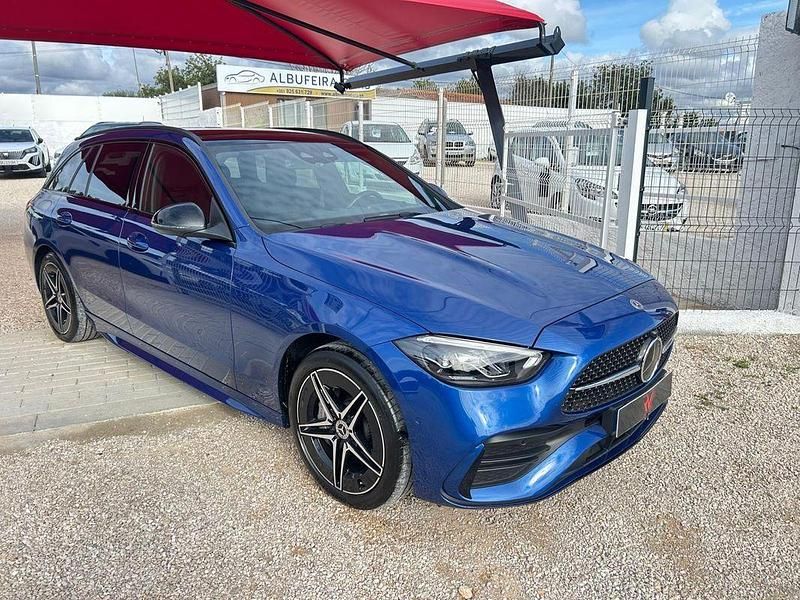 Usado Mercedes C300 AMG line 313 HP (230 kW) 2024 Azul Carrinha