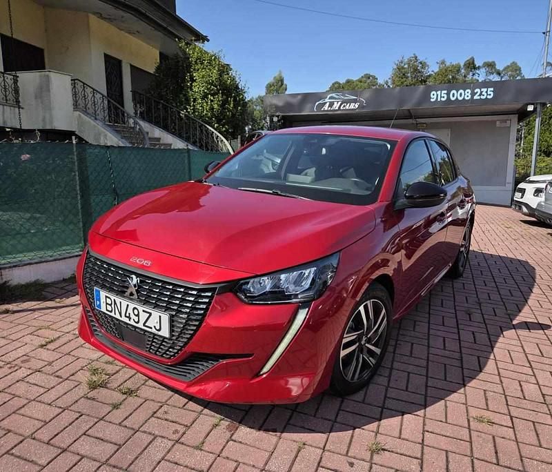Vermelho Usado 2023 Peugeot 208 Citadino | € 17.490 (Preço justo) - Imagem 1/4