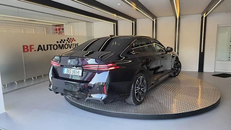 Usado BMW 530e Comfort Edition 299 HP (219 kW) 2024 Preto Coupé