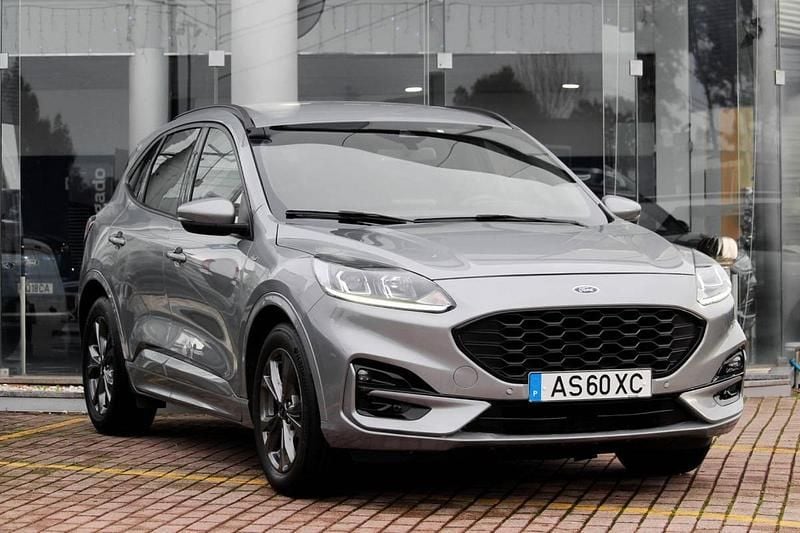 Usado Ford Kuga ST-Line 150 HP (110 kW) 2022 Cinza SUV