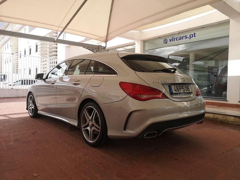 Usado Mercedes CLA220 AMG line 177 HP (130 kW) 2015 Cinza Sedan