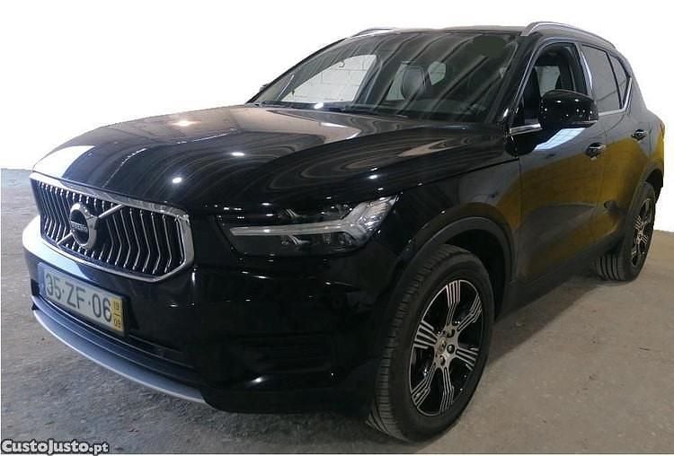Preto Usado 2019 Volvo XC40 Inscription SUV | € 27.899 (Preço elevado) - Imagem 1/1