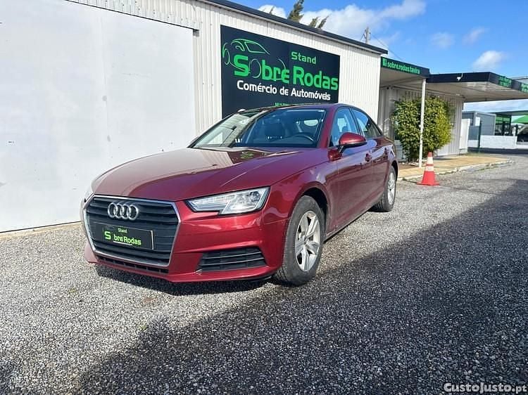 Usado Audi A4 150 HP (110 kW) 2016 Vermelho Sedan