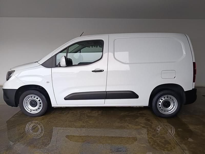 Usado Opel Combo 102 HP (75 kW) 2021 Branco Monovolume