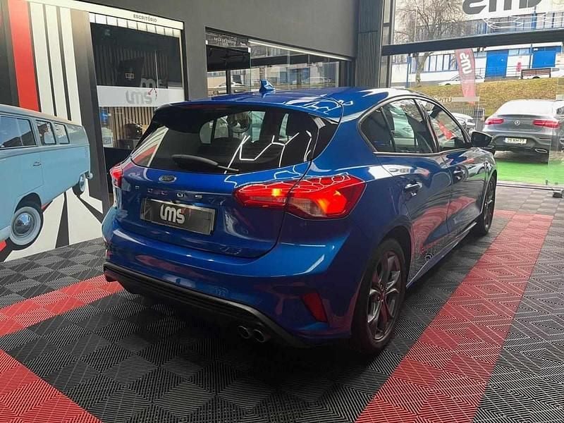 Usado Ford Focus 120 HP (88 kW) 2020 Azul