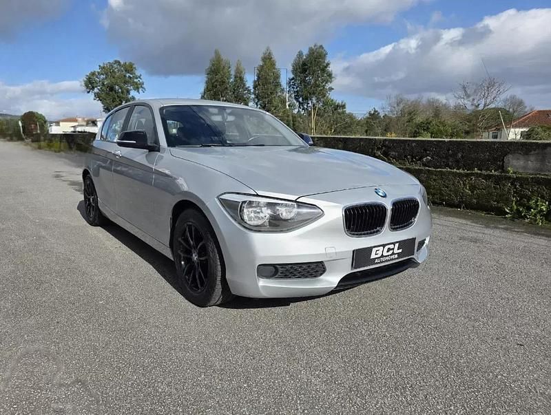 Usado BMW 116 Efficient Dynamics 116 HP (85 kW) 2014 Cinza prata Citadino