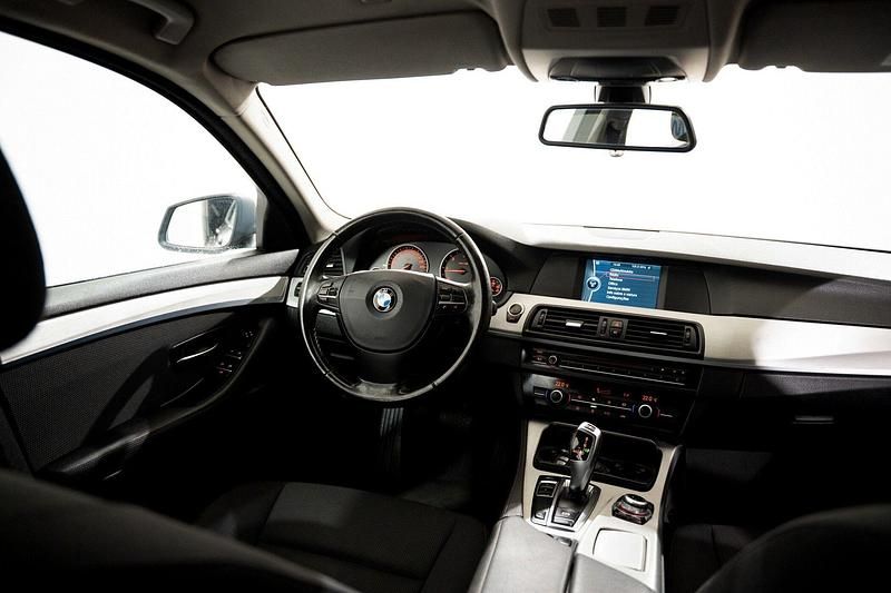 Usado BMW 520 184 HP (135 kW) 2011 Azul Sedan