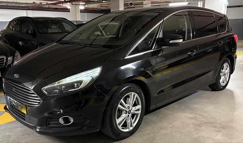 Preto Usado 2017 Ford S-MAX S Carrinha | € 13.900 - Imagem 1/4