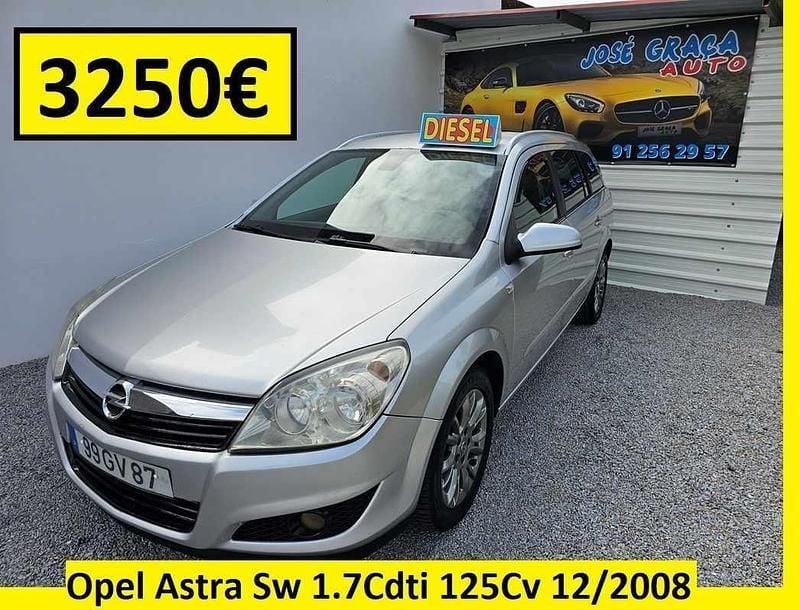 Cinzento Usado 2008 Opel Astra | € 3.250 (Preço justo) - Imagem 1/4