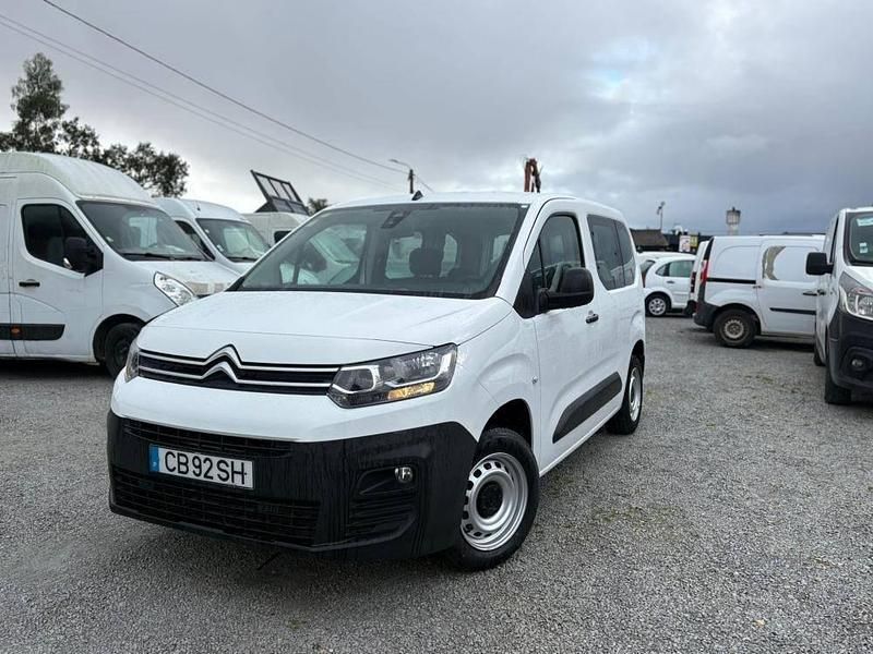 Branco Usado 2019 Citroën Berlingo Monovolume | € 15.900 - Imagem 1/4