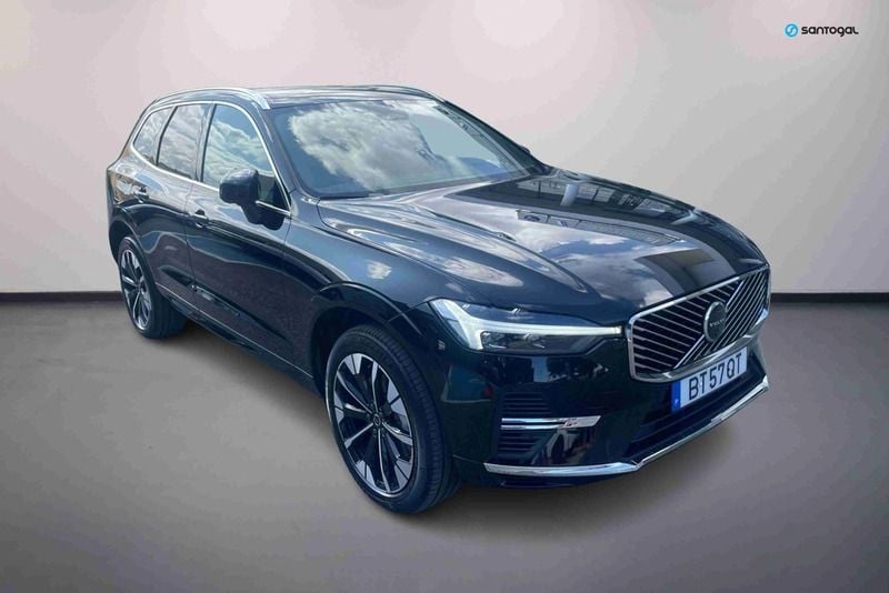 Preto Usado 2025 Volvo XC60 Plus SUV | € 65.597 (Caro) - Imagem 1/4