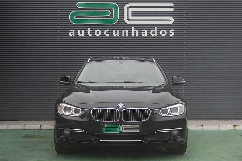 Usado BMW 318 Luxury Line 143 HP (105 kW) 2015 Preto Carrinha