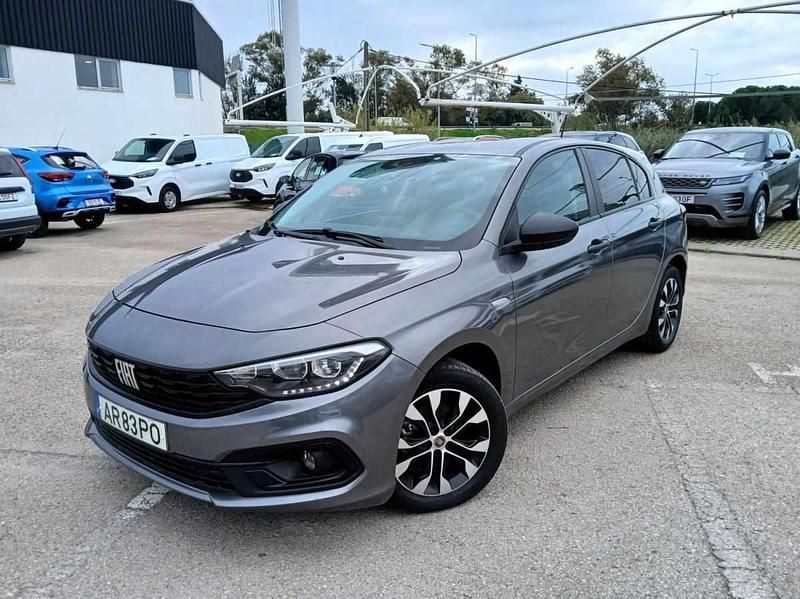 Usado Fiat Tipo 101 HP (74 kW) 2022 Cinzento