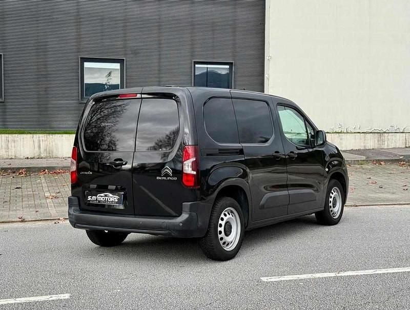 Usado Citroën Berlingo 130 HP (95 kW) 2019 Preto Monovolume