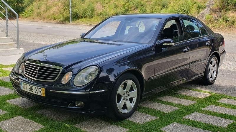 Usado 2004 Mercedes E270 Avantgarde Sedan | € 6.500 (Preço justo) - Imagem 1/4