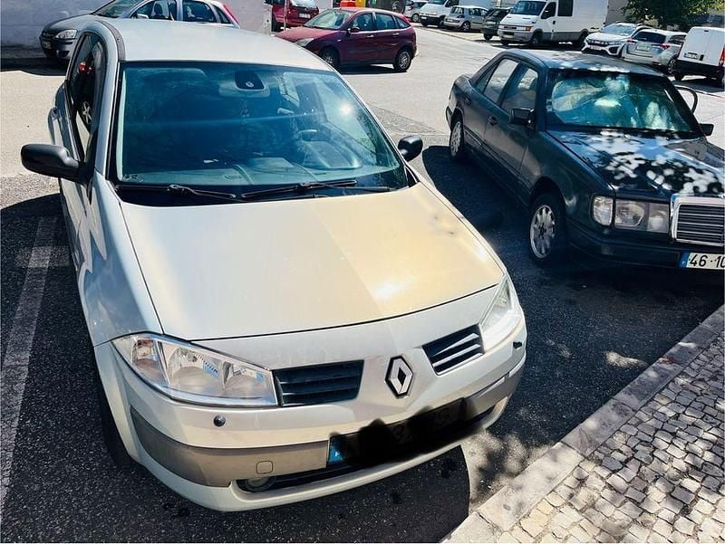 Usado 2003 Renault Mégane II Sedan | € 1.900 (Preço justo) - Imagem 1/4