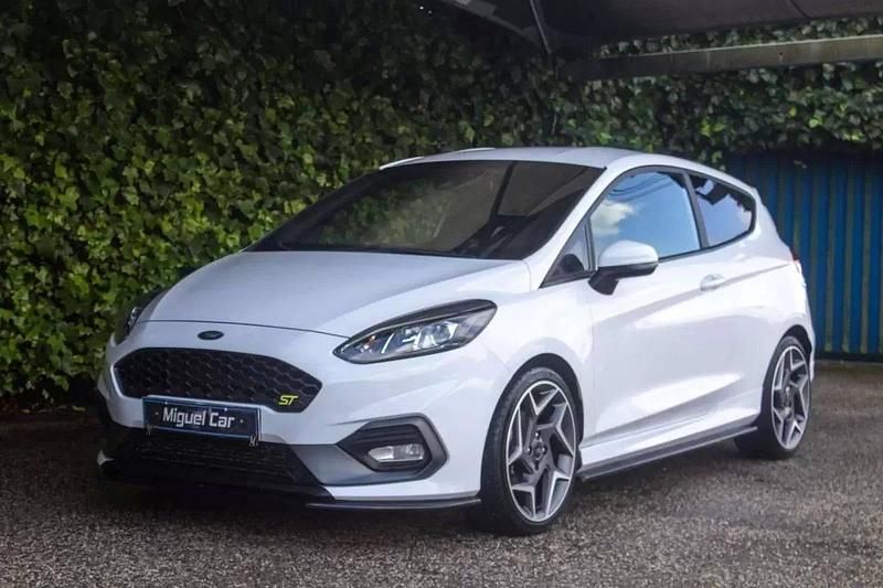 Usado Ford Fiesta ST 200 HP (147 kW) 2019 Branco Citadino