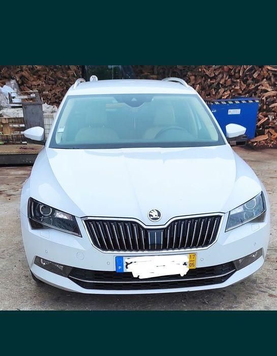 Usado 2017 Skoda Superb Carrinha | € 11.000 (Preço justo) - Imagem 1/4
