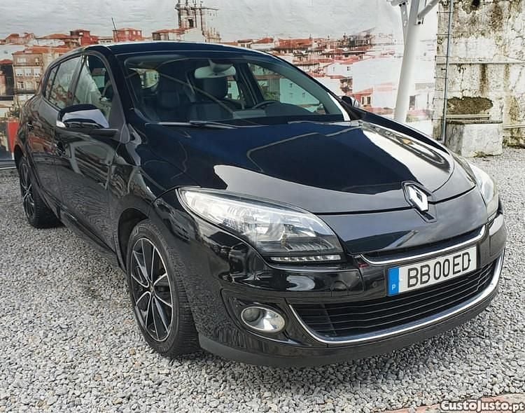 Preto Usado 2012 Renault Mégane III Bose Edition Sedan | € 8.350 (Preço elevado) - Imagem 1/1
