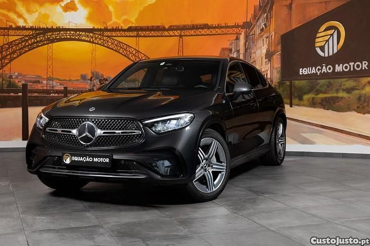 Cinza Usado 2023 Mercedes GLC220 Advanced SUV | € 79.900 - Imagem 1/1