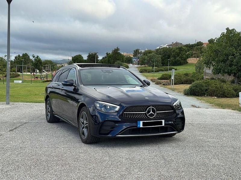 Usado 2021 Mercedes E300 AMG line Sedan | € 33.990 (Preço justo) - Imagem 1/4