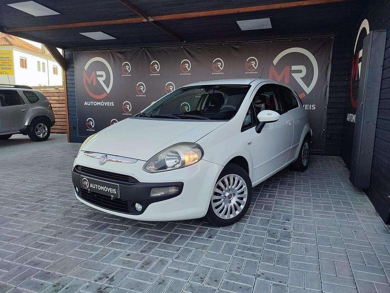 Branco Usado 2010 Fiat Punto Easy Citadino | € 5.900 (Preço justo) - Imagem 1/2