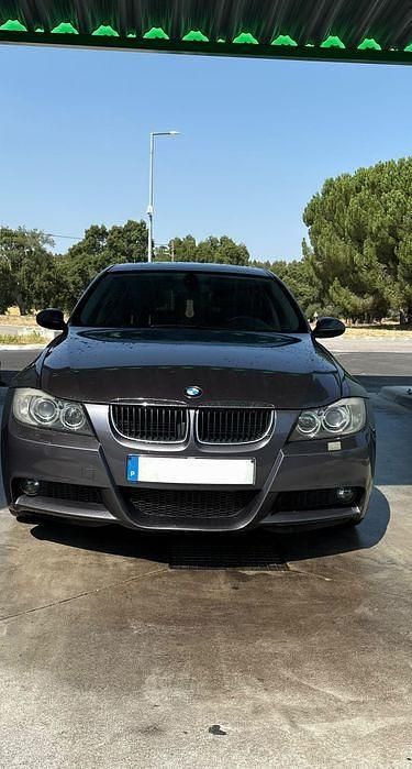 Usado 2008 BMW 320 Sedan | € 6.500 (Super Preço) - Imagem 1/4