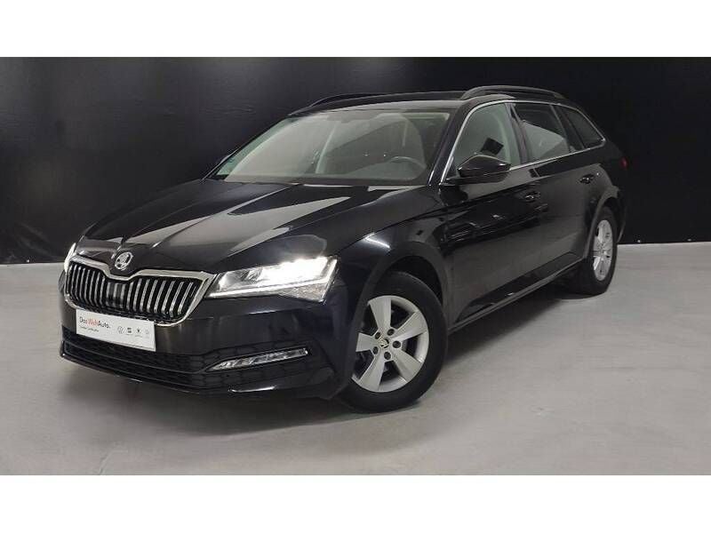 Preto Usado 2023 Skoda Superb | € 33.990 (Preço justo) - Imagem 1/4