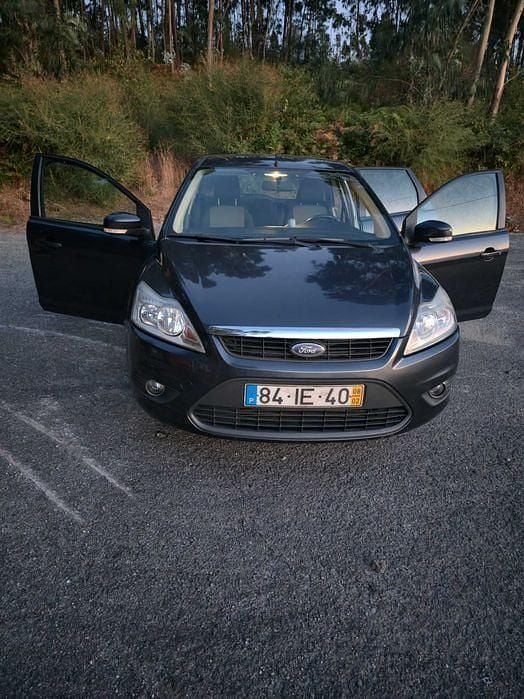 Usado 2008 Ford Focus Sedan | € 4.500 (Preço justo) - Imagem 1/4