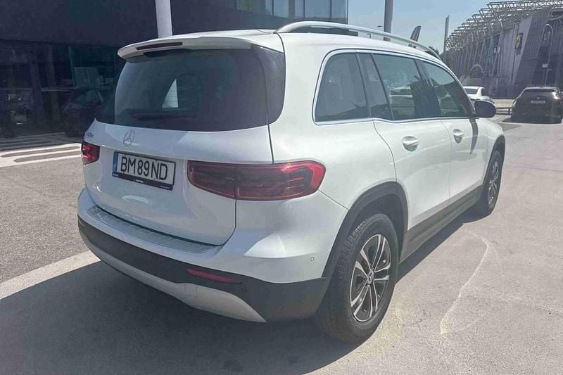 Branco Usado 2024 Mercedes 180 Sedan | € 46.900 (Caro) - Imagem 1/2