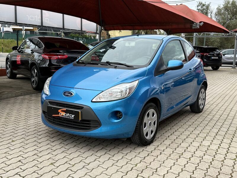 Azul Usado 2015 Ford Ka Citadino | € 8.250 - Imagem 1/4
