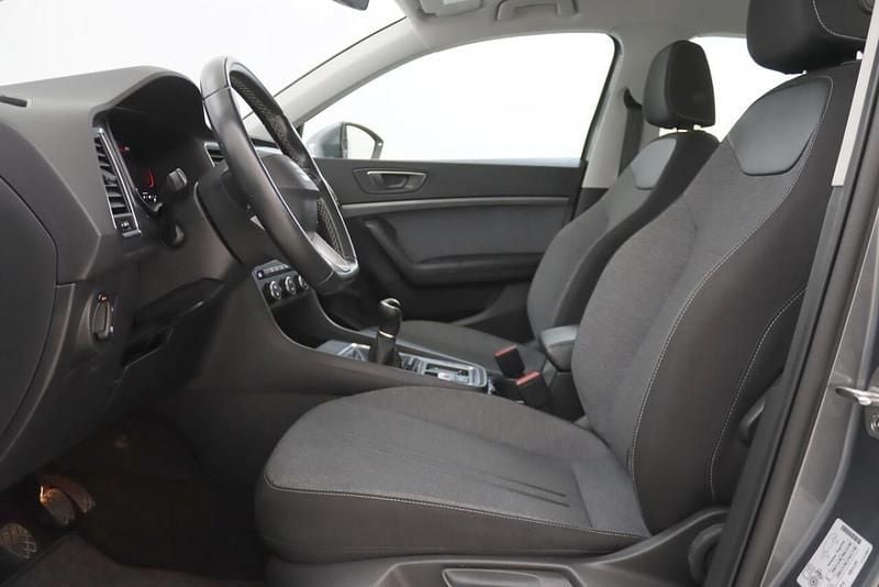 Usado Seat Ateca 110 HP (80 kW) 2023 Cinzento SUV