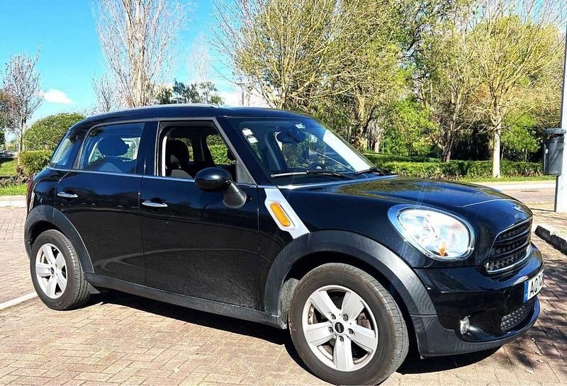 Usado 2019 Mini One D Countryman SUV | € 11.000 - Imagem 1/4