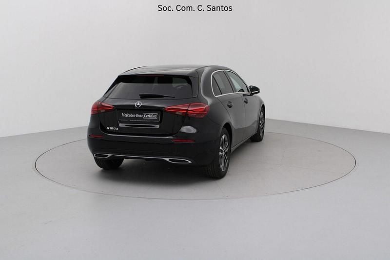 Usado Mercedes A180 Advanced 116 HP (85 kW) 2025 Preto Sedan