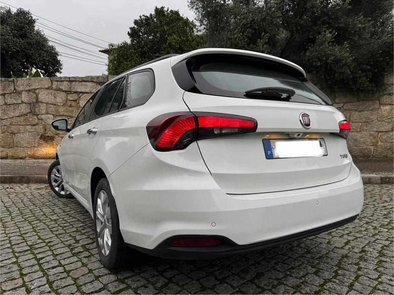 Branco Usado 2020 Fiat Tipo Wagon Carrinha | € 11.990 (Preço justo) - Imagem 1/4