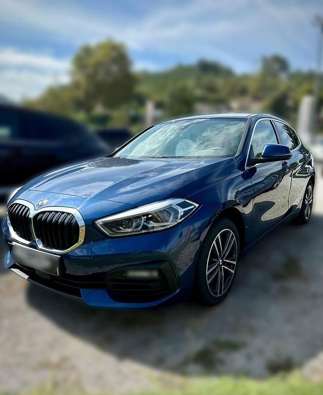 Usado BMW 116 Luxury Line 116 HP (85 kW) 2022 Azul Citadino