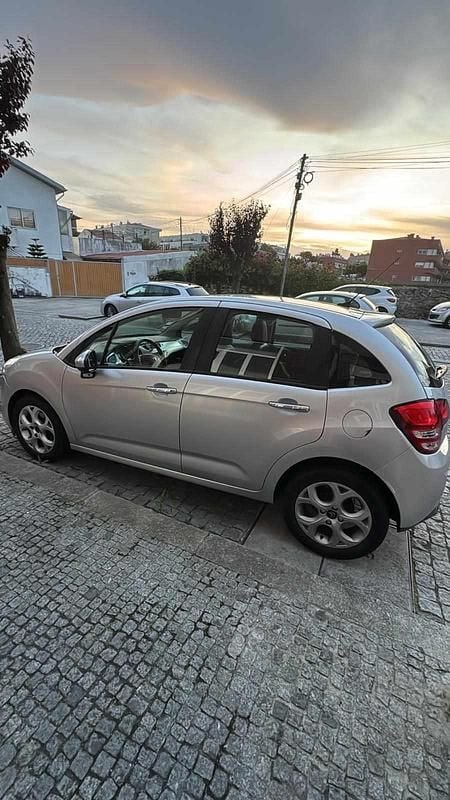 Usado Citroën C3 82 HP (60 kW) 2013 Cinzento Citadino