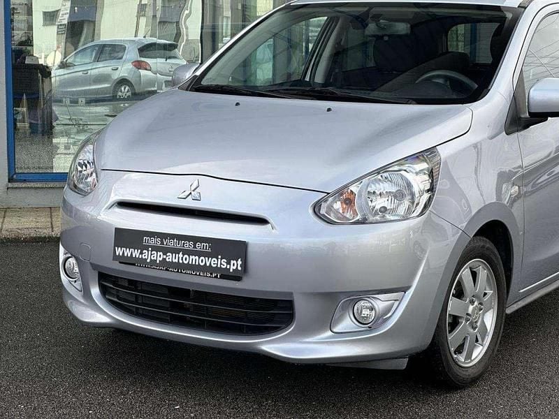 Usado Mitsubishi Space Star 71 HP (52 kW) 2015 Cinzento