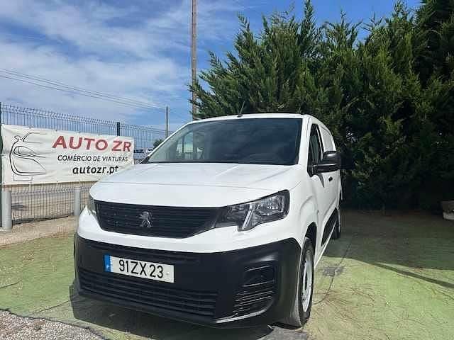 Branco Usado 2020 Peugeot Partner Monovolume | € 13.900 (Preço justo) - Imagem 1/4