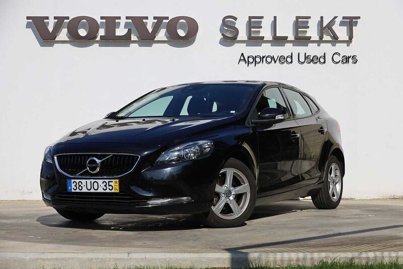 Preto Usado 2018 Volvo V40 Kinetic Carrinha | € 15.700 (Preço justo) - Imagem 1/4