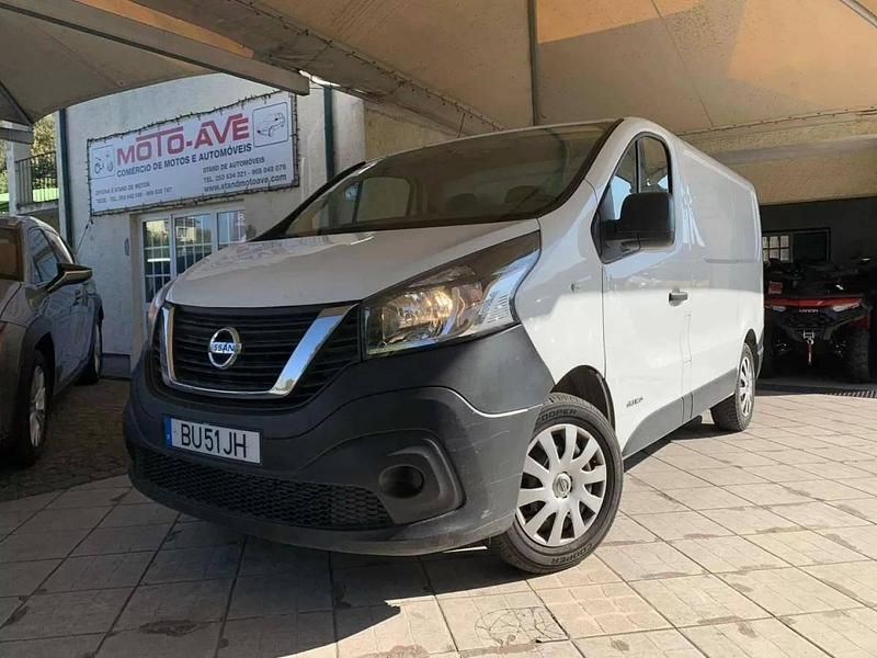 Branco Usado 2017 Nissan NV300 Van | € 13.500 - Imagem 1/4