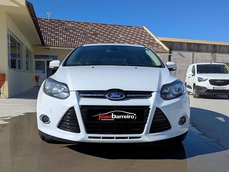 Branco Usado 2013 Ford Focus | € 9.900 (Preço elevado) - Imagem 1/3