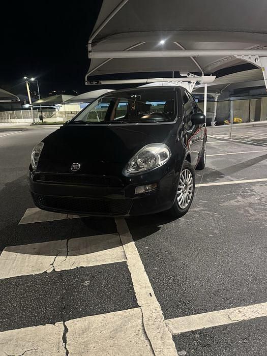 Usado Fiat Punto Easy 69 HP (50 kW) 2016 Sedan