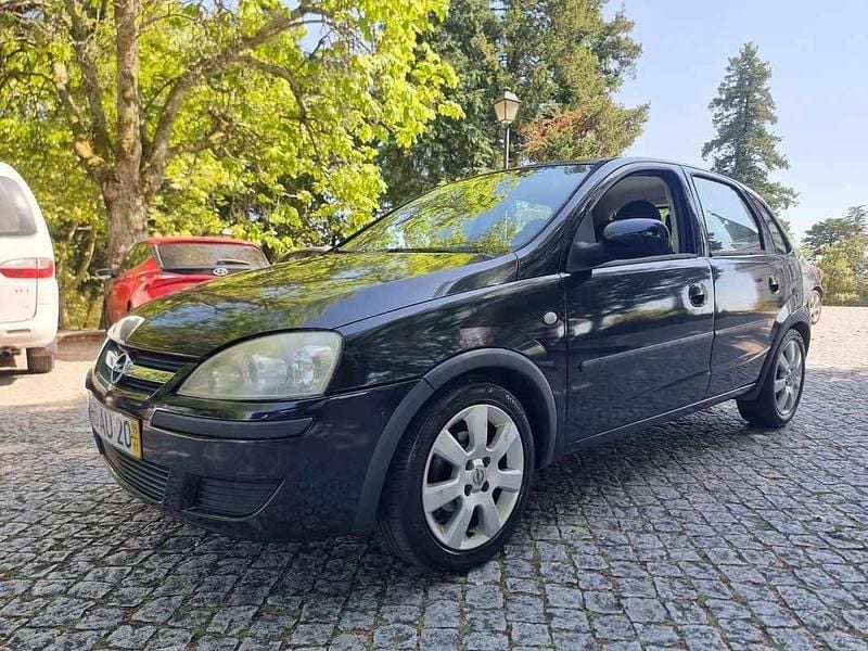 Preto Usado 2005 Opel Corsa | € 3.500 (Preço justo) - Imagem 1/4