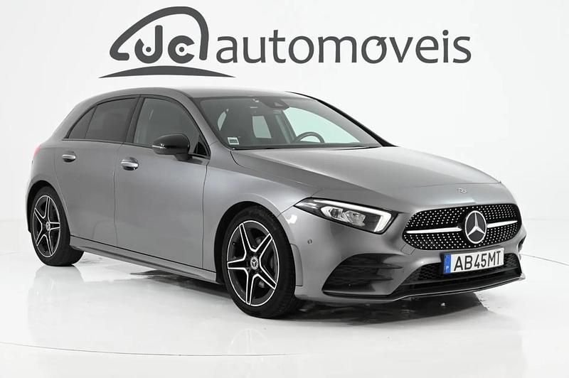 Usado Mercedes A180 116 HP (85 kW) 2020 Cinzento