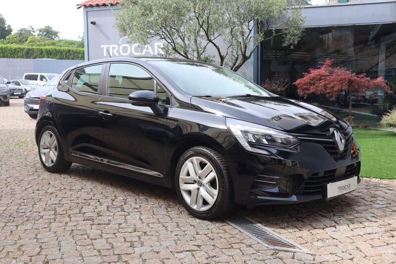 Preto Usado 2021 Renault Clio V Engineered Sedan | € 18.950 (Preço elevado) - Imagem 1/4