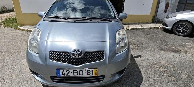 Usado 2006 Toyota Yaris Sedan | € 6.500 (Preço justo) - Imagem 1/4