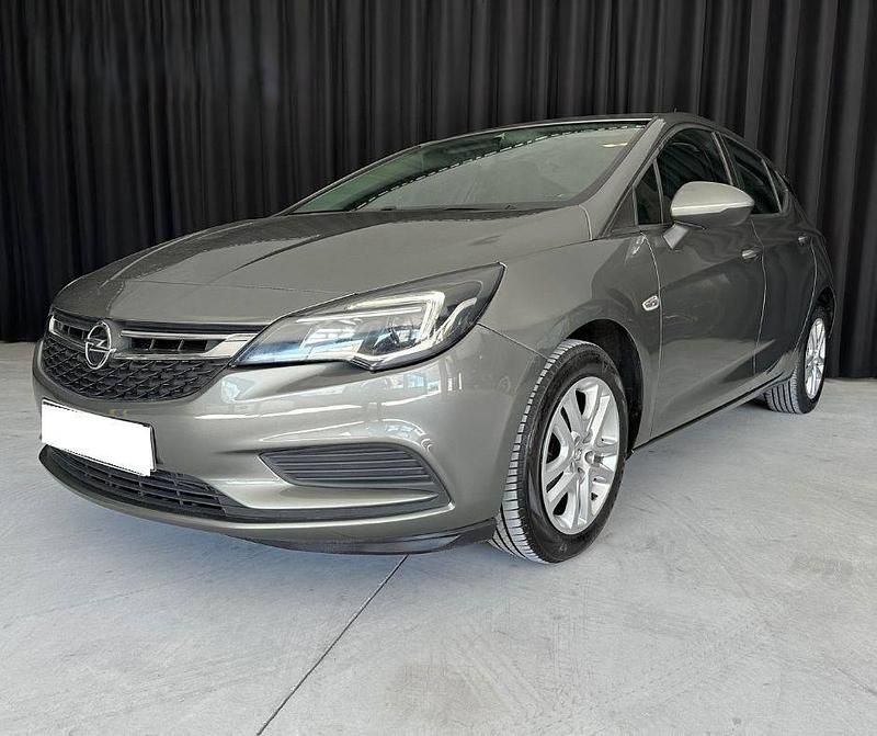 Usado Opel Astra Innovation 105 HP (77 kW) 2019 Cinzento Citadino