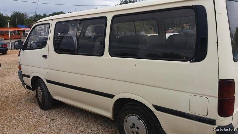 Toyota 9 мест
